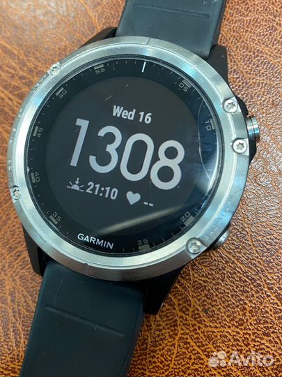 Часы Garmin fenix 5 plus
