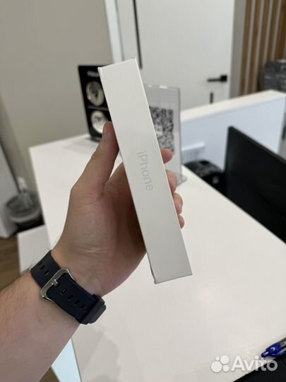 iPhone 15, 256 ГБ