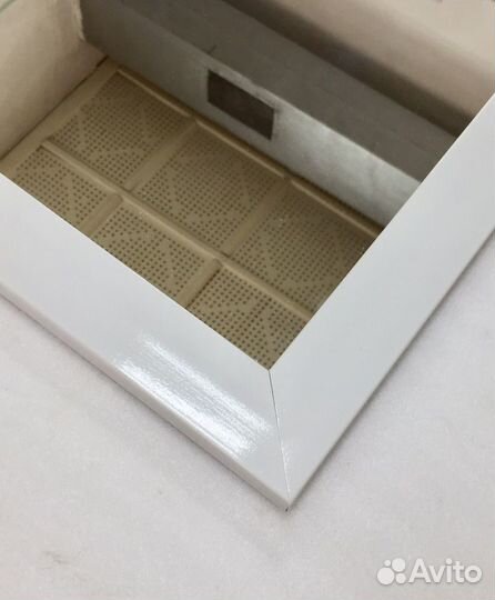 Зеркало 140x46см. в багете белый глянец