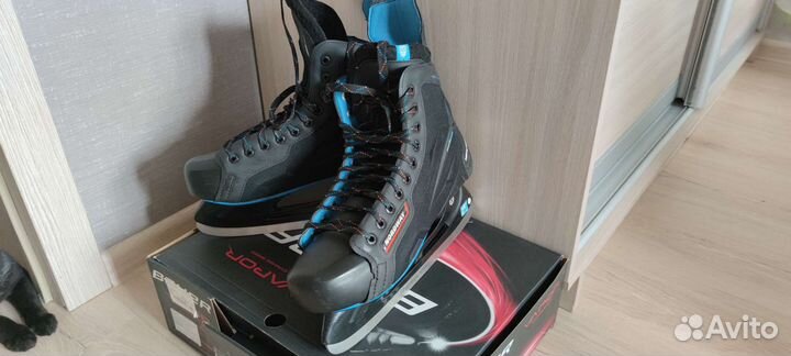 Хоккейные коньки