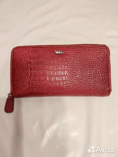 Кошелек женский кожаный красный