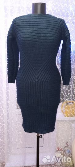Платье вязаное