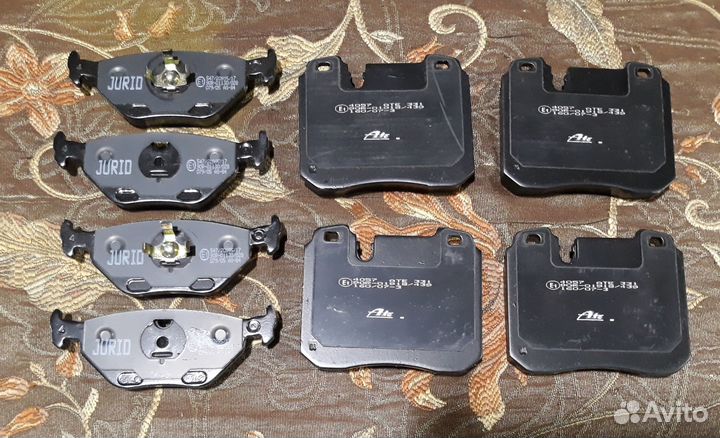 Колодки тормозные BMW E32 750 четырёхпоршневые