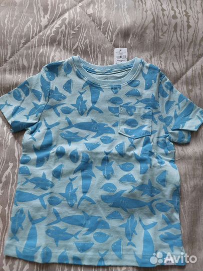 Абсолютно новая футболка CAP