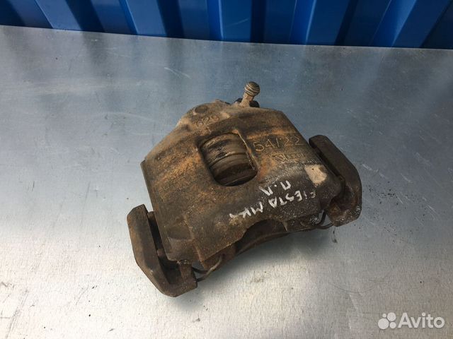 Суппорт передний правый левый Форд Фиеста Mk5 Mk 5