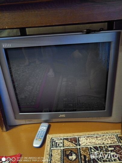 Продам телевизор бу