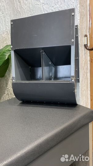 Бункерные кормушки для кроликов