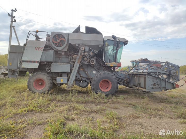 Комбайн Ростсельмаш Vector 410, 2008