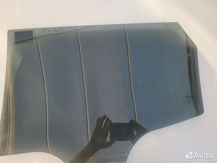 Стекло заднее правое хендай санта фе 3
