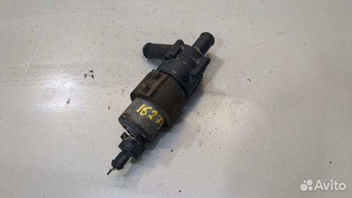 Насос водяной Volvo XC90, 2007