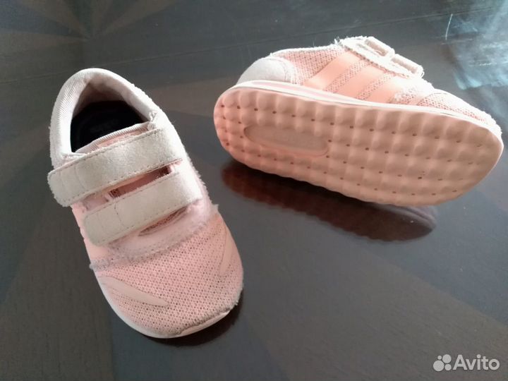 Кроссовки adidas