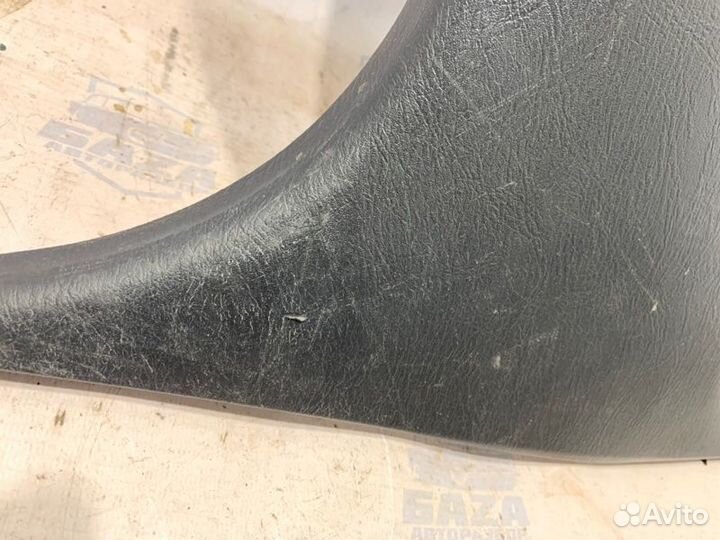 Накладка на центральную стойку левая Nissan