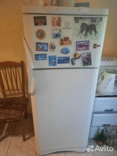 Холодильник indesit
