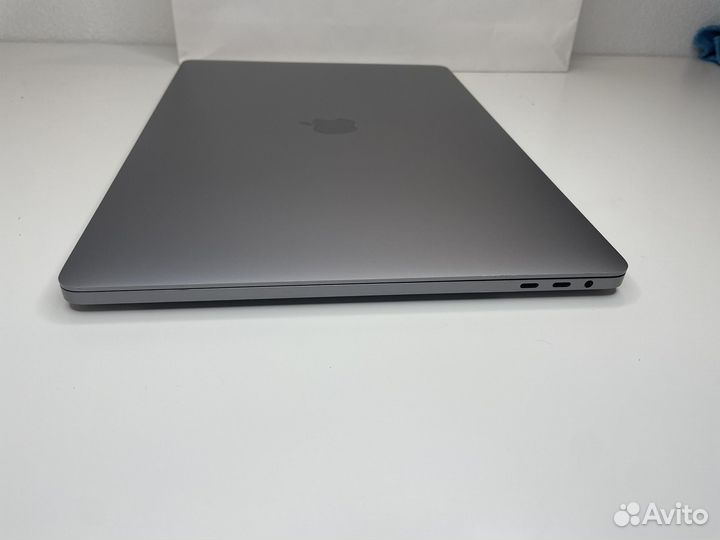 Топовый macbook pro 16 2019 I9/2.4 32Gb 5500M 8Gb