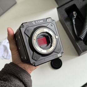 Продам Кинокамеру Z cam E2 M4