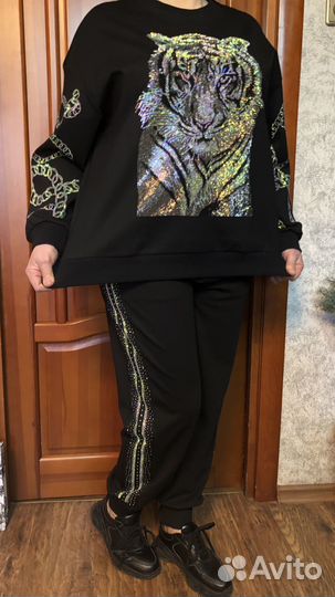 Спортивный костюм стразы 50 52 54