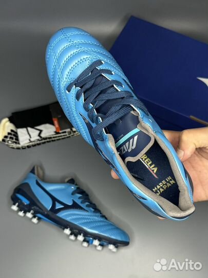 Футбольные бутсы Mizuno