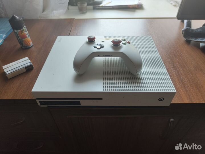 Xbox One s