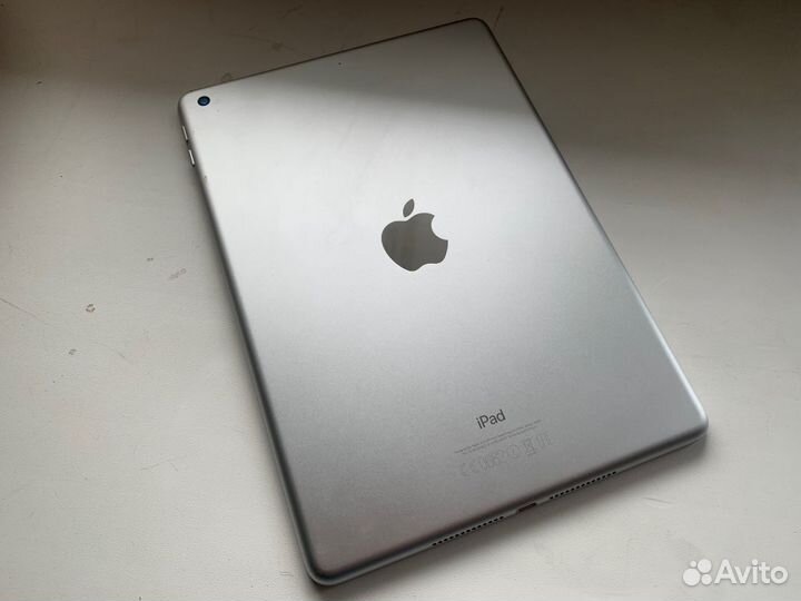 iPad 2017 а1822 32gb запароленный и бит дисплей