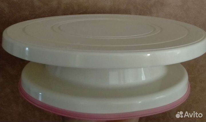 Крутящаяся подставка для торта