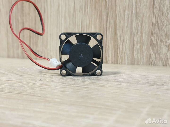 Вентилятор 30x30 мм 3 см Новый