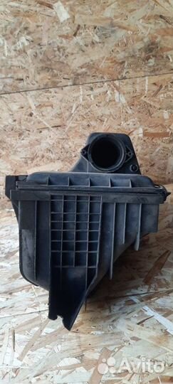 Корпус воздушного фильтра Volkswagen Lt 2.5