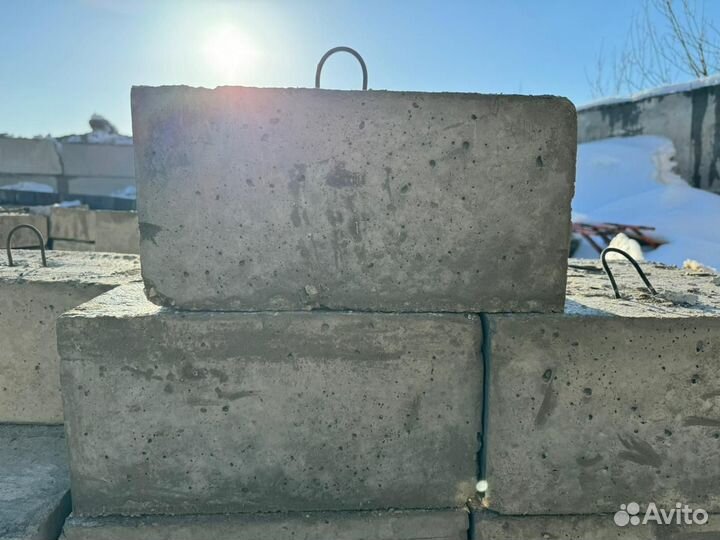 Бетонный блок для ручной кладки цкс-100 литьевой