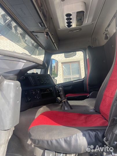 Разбираю самосвал Volvo FM