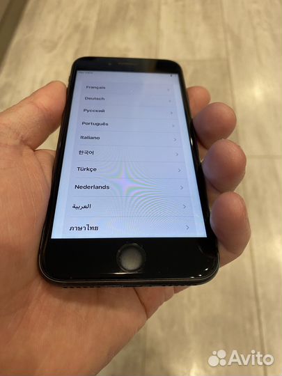 iPhone 8, 64 ГБ
