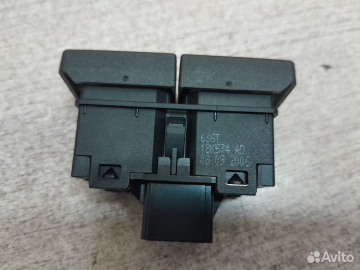 Кнопка обогрева стекла Ford Fiesta Mk5 (2002—2008)