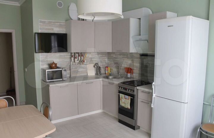 2-к. квартира, 43 м², 2/5 эт.