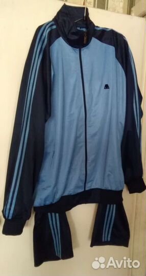 Спортивный костюм