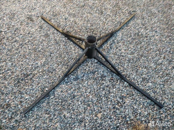 Подставка под ёлку