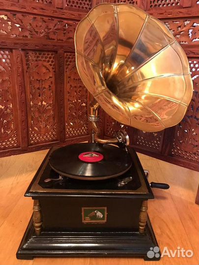 Граммофон механический 