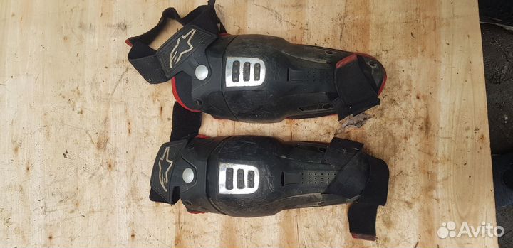 Мотозащита наколенники