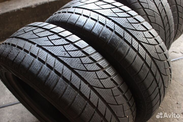 Jinyu YW52 215/55 R16 97H