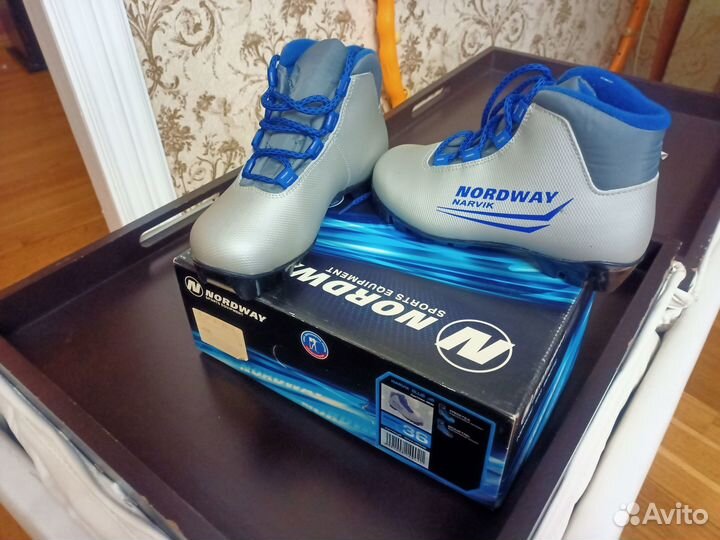Лыжные ботинки (новые) Nordway 34