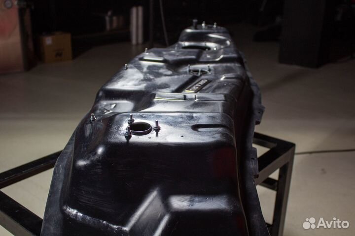 Пластиковый топливный бак Mitsubishi Montero