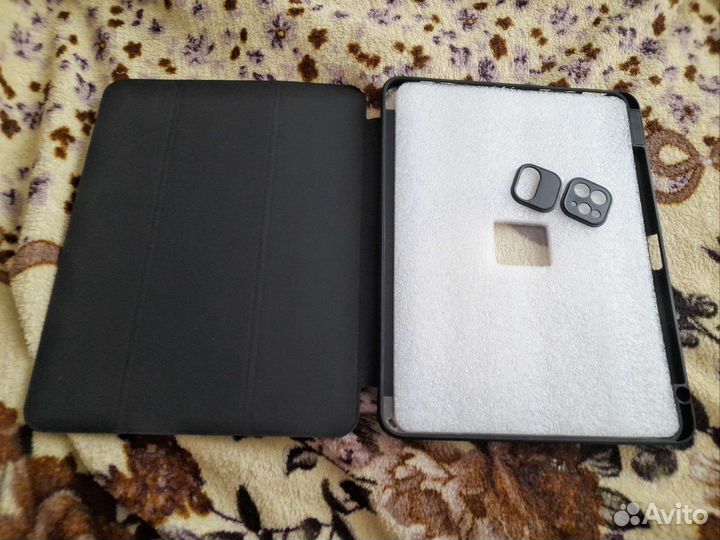 Чехол книжка на iPad