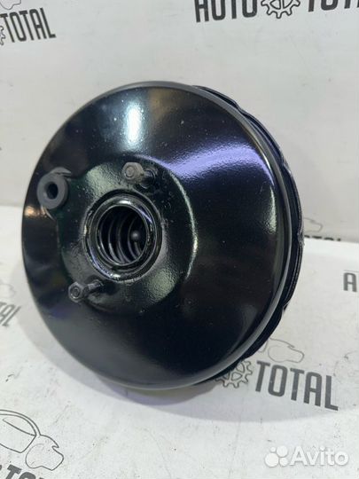 Вакуумный усилитель тормозов Renault Logan 1