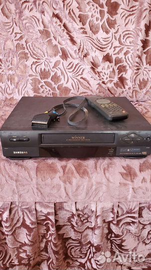 Видеомагнитофон