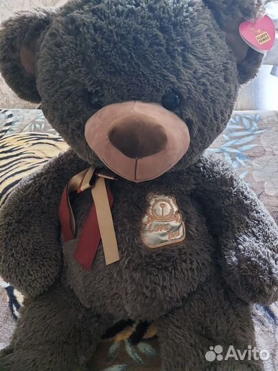 Большой плюшевый мишка