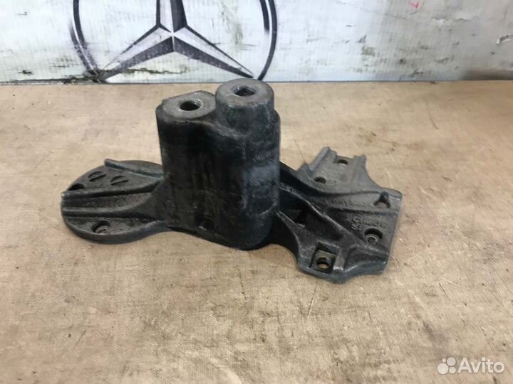 Кронштейн Bmw 520D F10 N47D20C 2012