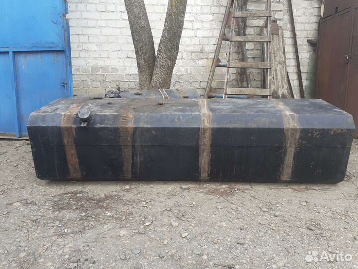 Топливный бак камаз