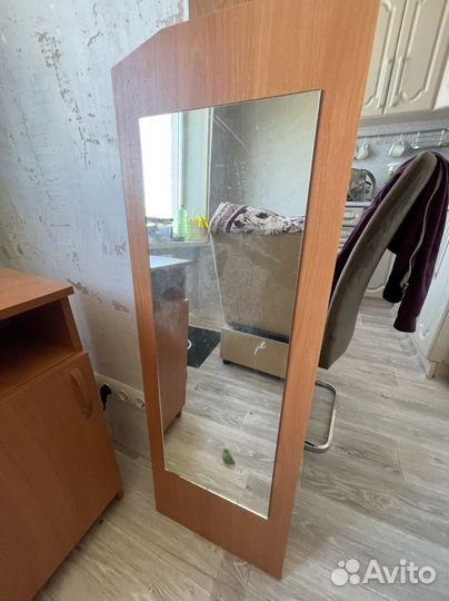 Шкаф