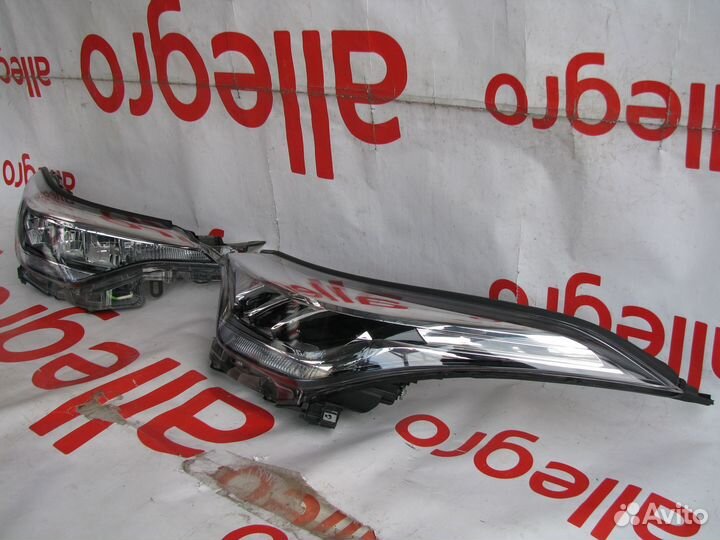 Toyota C-HR фара передняя левая правая 2020+