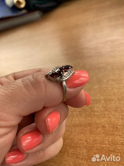 Серебряное кольцо