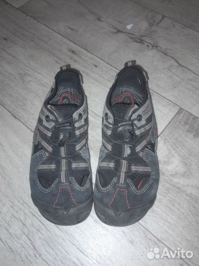 Сандали детские