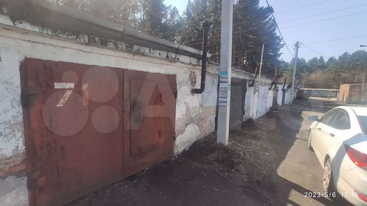 Гараж, > 30 м²