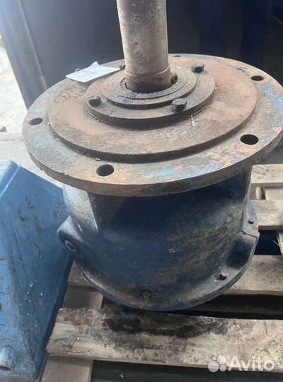 Конический редуктор бу